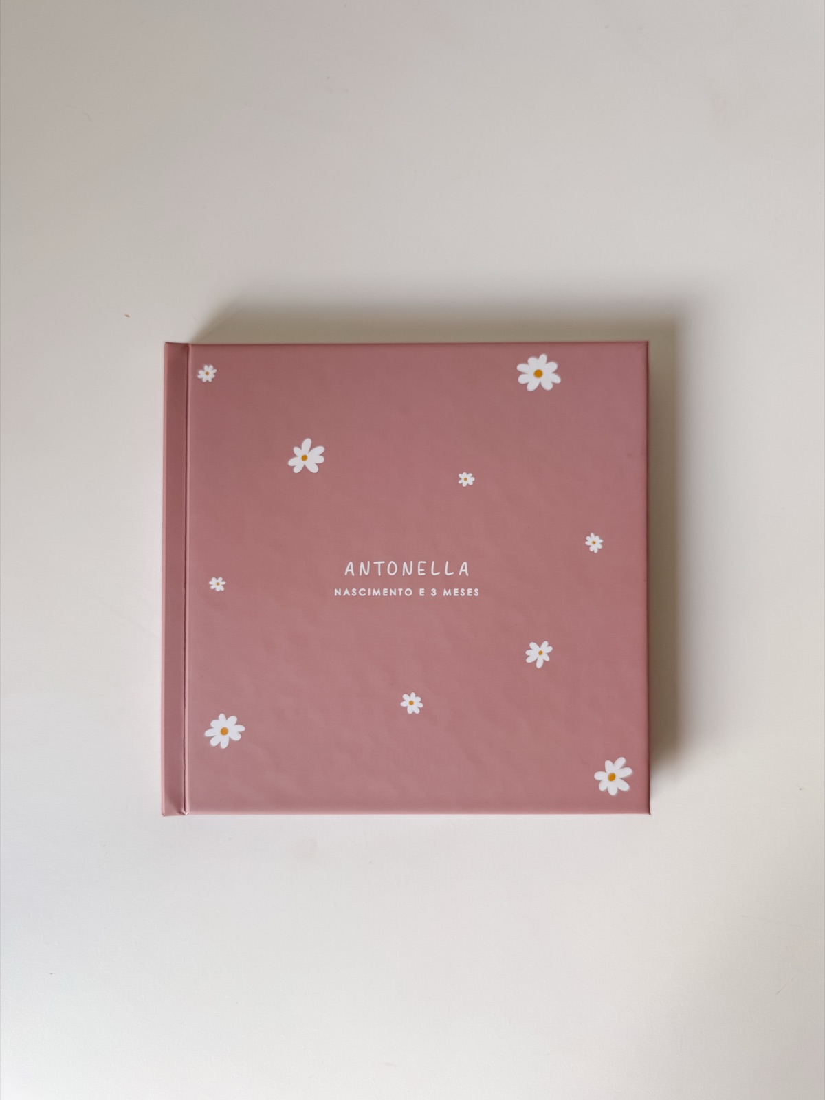 Álbum de fotografia Relicário Midi 20×20 cm — capa artesanal personalizada